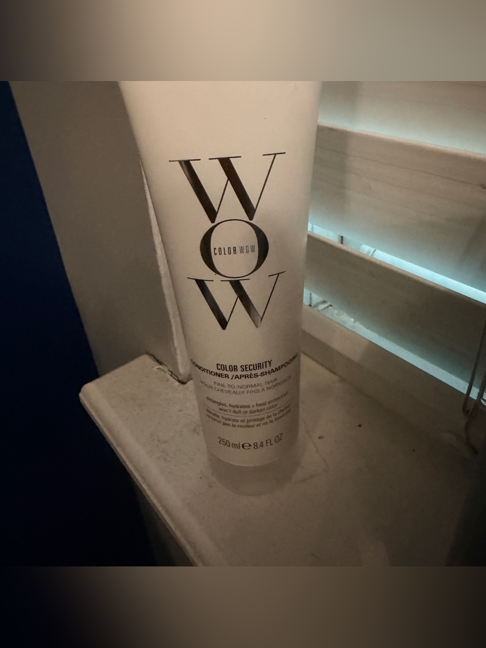 W O W Color Wow Color Security Conditioner - White Tube